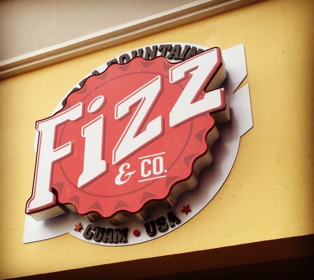 關島最可愛的熱狗店FIzz&Co